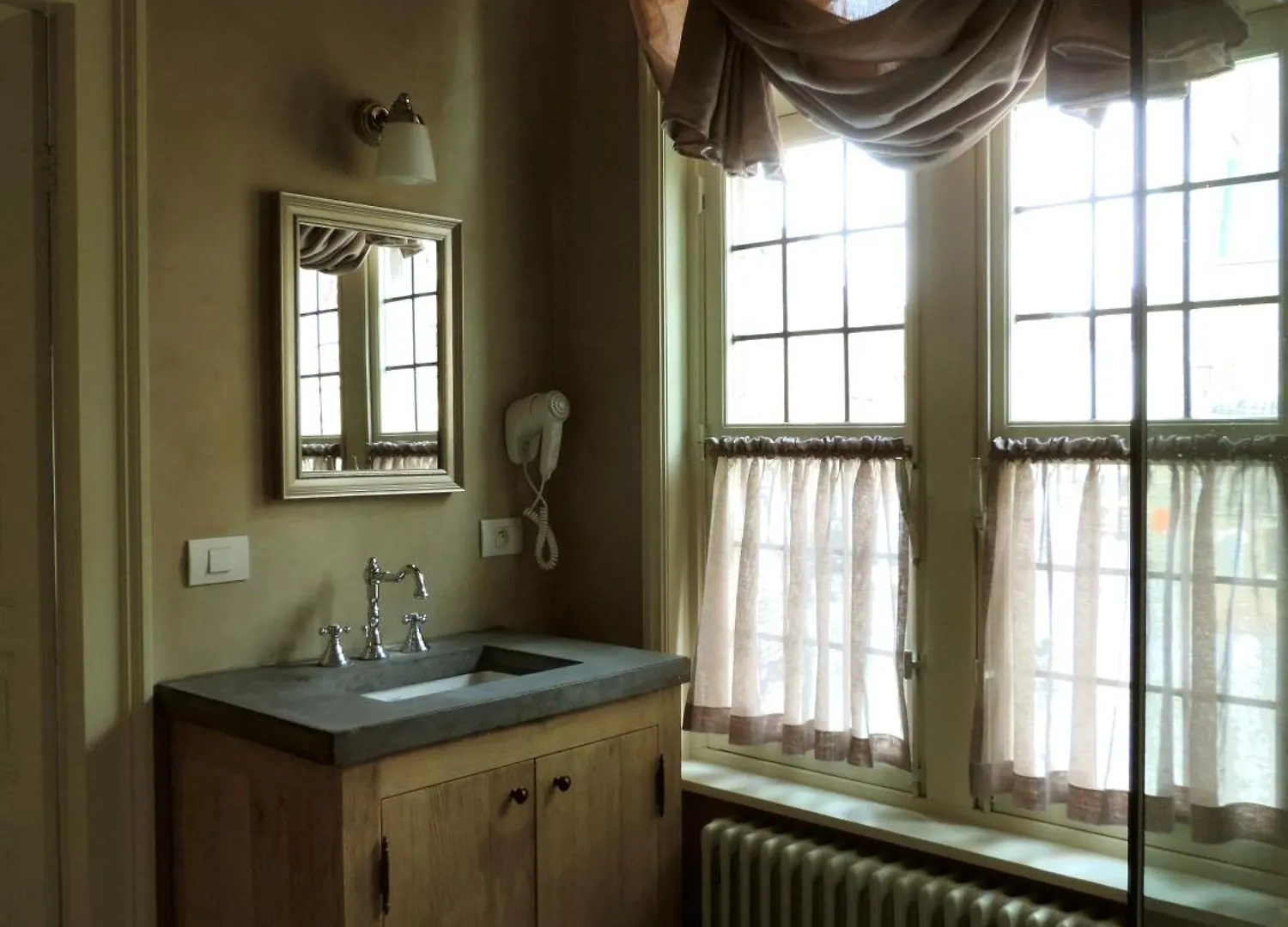 B&B Saint-Sauveur 브뤼헤