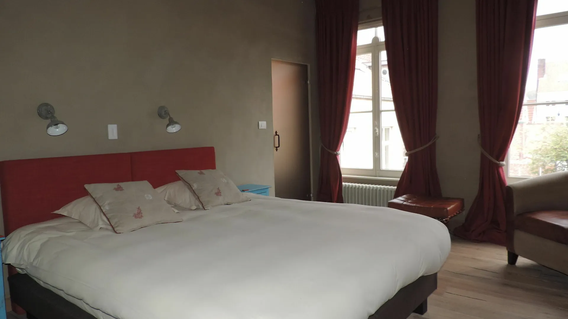 B&B Saint-Sauveur 브뤼헤